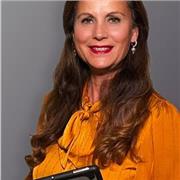 Docente filosofia, molti master e dottorato, la mia didattica maieutica esperta in laboratori di filosofia pratica per filosofare